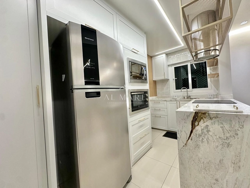 apartamento dois dormitorios sendo um suite com duas vagas de garagem : 5ª foto da galeria de imagens do imóvel