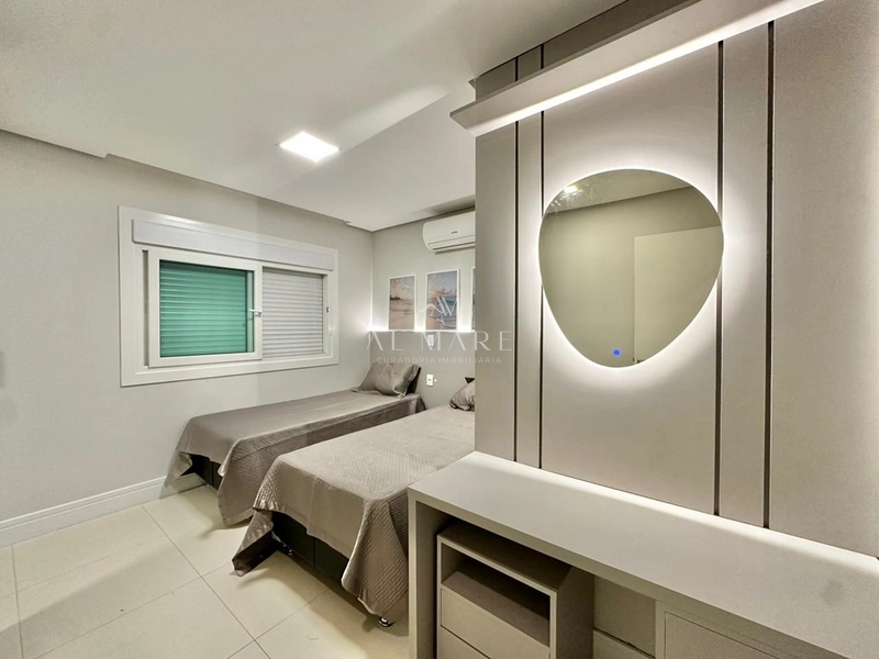 apartamento dois dormitorios sendo um suite com duas vagas de garagem : 16ª foto da galeria de imagens do imóvel