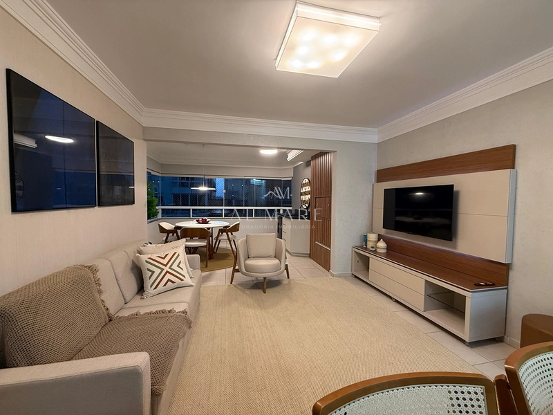 Apartamento 2 dormitorios no centro: 3ª foto da galeria de imagens do imóvel