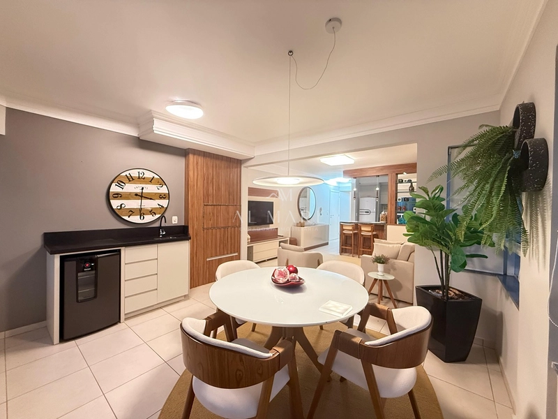 Apartamento 2 dormitorios no centro: 6ª foto da galeria de imagens do imóvel