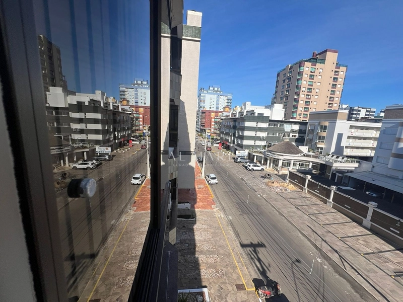 apartamento dois dormitórios sendo um suíte e dependência de empregada com box : 7ª foto da galeria de imagens do imóvel