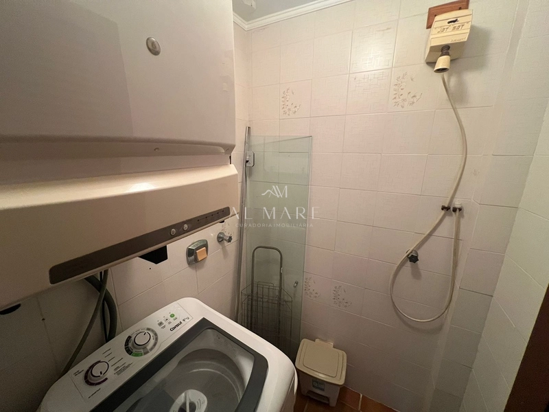 apartamento dois dormitórios sendo um suíte e dependência de empregada com box : 8ª foto da galeria de imagens do imóvel