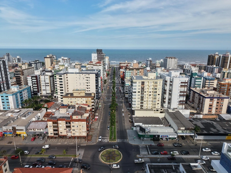 Amplo apartamento frente a avenida: 7ª foto da galeria de imagens do imóvel