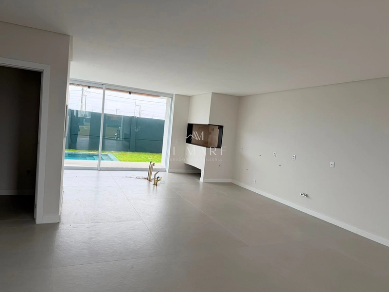 CASA A VENDA EM CONDOMINIO EM XANGRILÁ: 1ª foto da galeria de imagens do imóvel