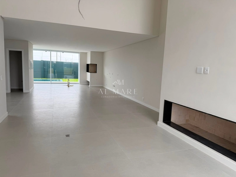 CASA A VENDA EM CONDOMINIO EM XANGRILÁ: 7ª foto da galeria de imagens do imóvel