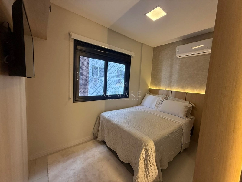 Apartamento três dormitorios sendo uma suíte mobiliado e decorado com vaga de garagem : 3ª foto da galeria de imagens do imóvel