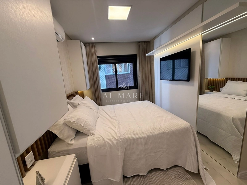 Apartamento três dormitorios sendo uma suíte mobiliado e decorado com vaga de garagem : 5ª foto da galeria de imagens do imóvel