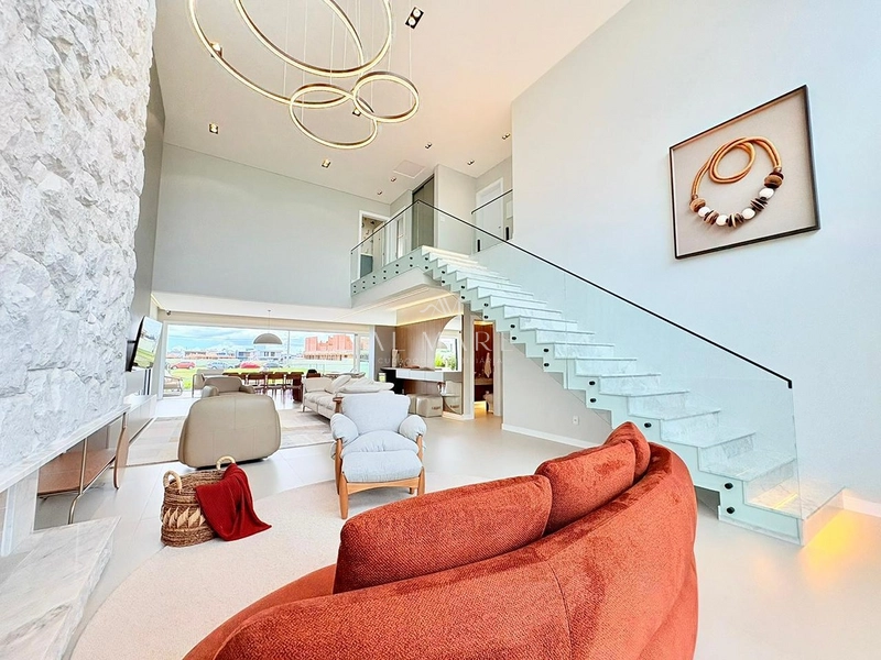Sofisticação em um dos melhores condominios de luxo do litoral: 2ª foto da galeria de imagens do imóvel