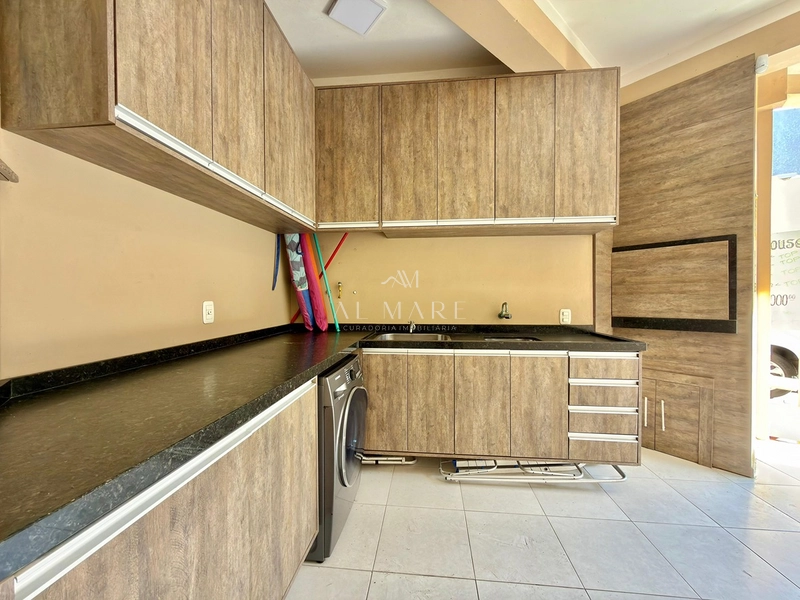 Sobrado pé na areia a venda: 25ª foto da galeria de imagens do imóvel