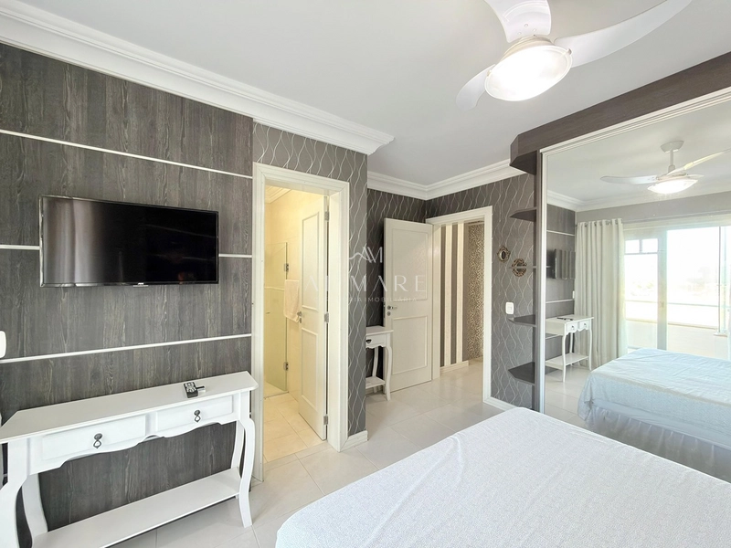 Sobrado pé na areia a venda: 3ª foto da galeria de imagens do imóvel