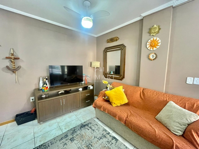 Apartamento de dois dormitórios com sacada de frente vaga de garagem e infra no prédio: 9ª foto da galeria de imagens do imóvel