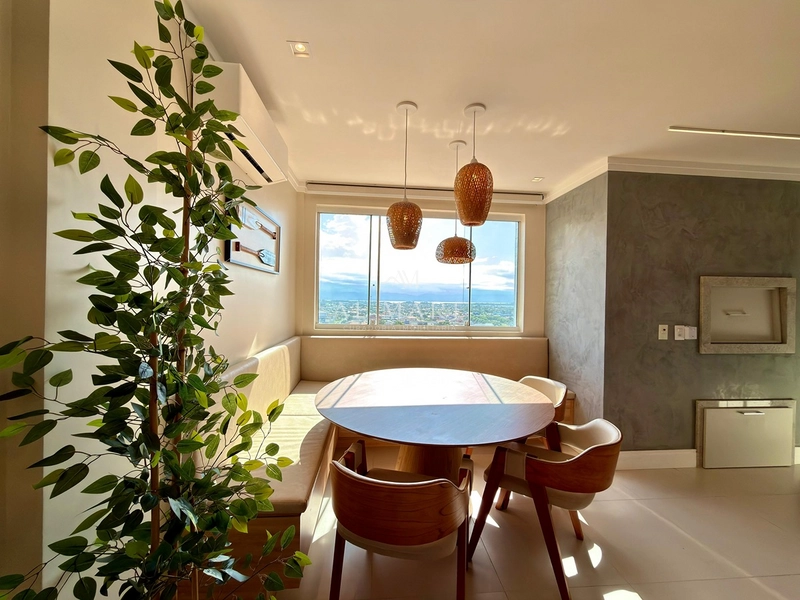 Apartamento junto a praça: 1ª foto da galeria de imagens do imóvel