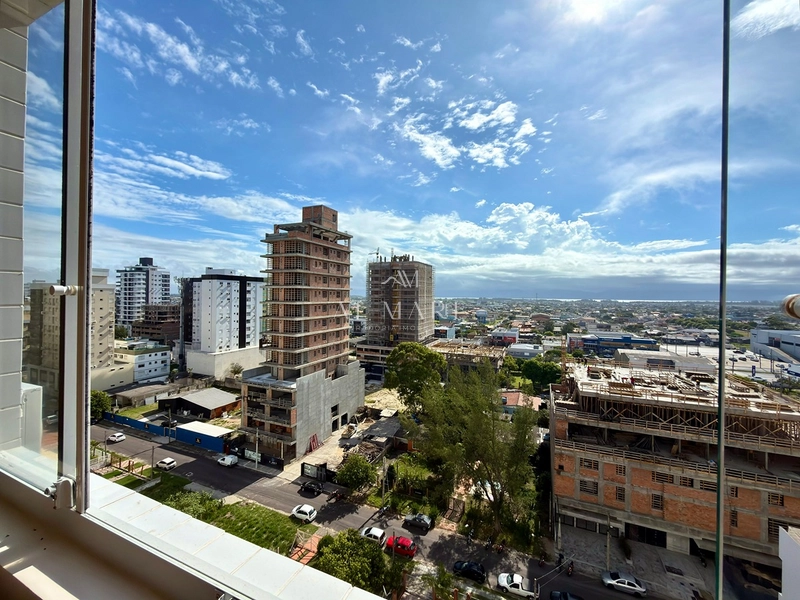 Apartamento junto a praça: 2ª foto da galeria de imagens do imóvel