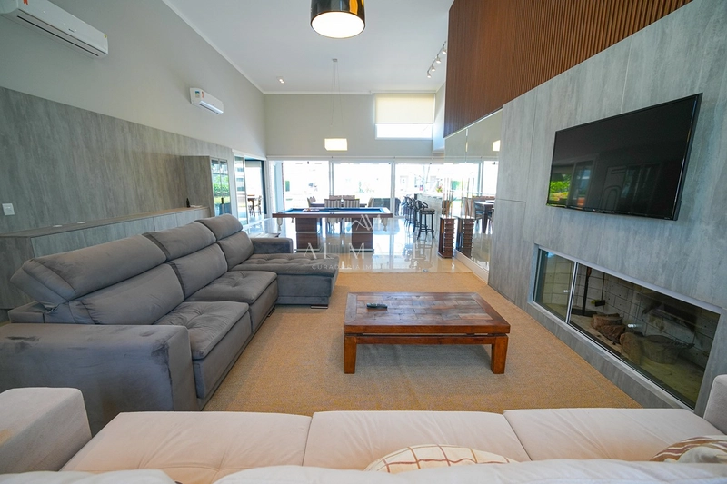 Casa em condomínio beira lago: 17ª foto da galeria de imagens do imóvel