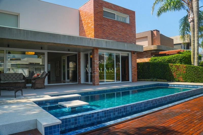 Casa em condomínio beira lago: 51ª foto da galeria de imagens do imóvel