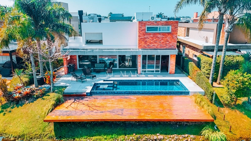 Casa em condomínio beira lago: 7ª foto da galeria de imagens do imóvel