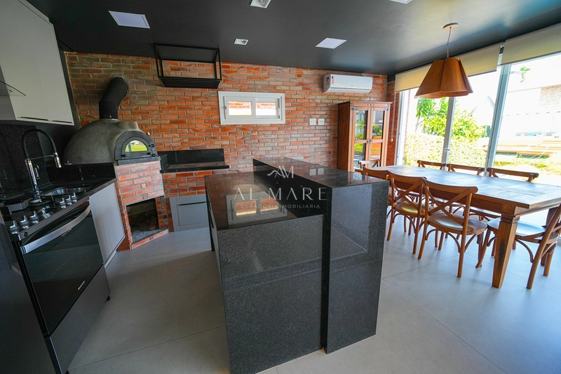 Casa em condomínio beira lago: 21ª foto da galeria de imagens do imóvel