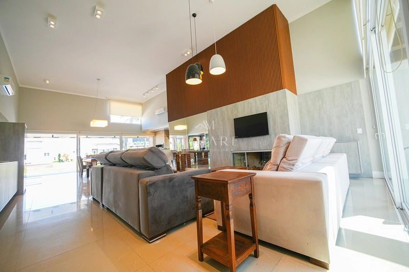 Casa em condomínio beira lago: 43ª foto da galeria de imagens do imóvel