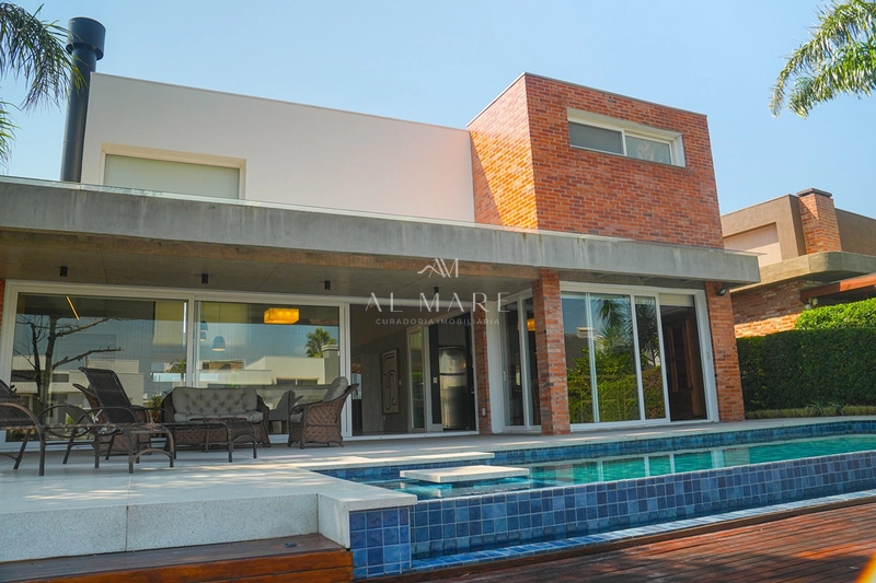 Casa em condomínio beira lago: 50ª foto da galeria de imagens do imóvel