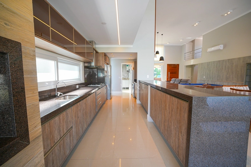 Casa em condomínio beira lago: 44ª foto da galeria de imagens do imóvel