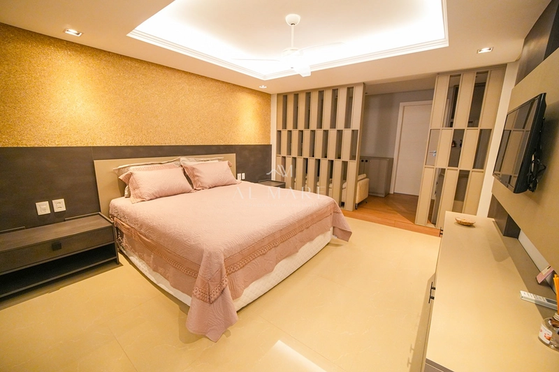 Casa em condomínio beira lago: 70ª foto da galeria de imagens do imóvel