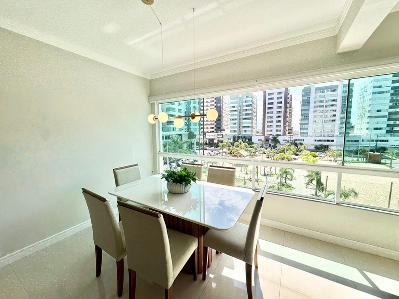 Apartamento de frente para praça: 16ª foto da galeria de imagens do imóvel