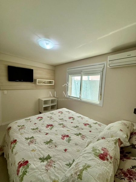 Apartamento gigantesco com três dormitórios e duas vagas de garagem e terraço coberto: 7ª foto da galeria de imagens do imóvel