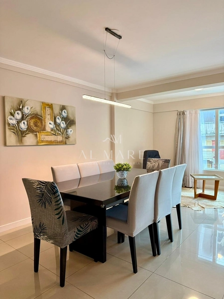 Apartamento gigantesco com três dormitórios e duas vagas de garagem e terraço coberto: 16ª foto da galeria de imagens do imóvel