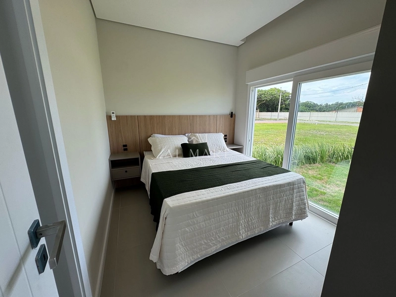 Casa com 4 suites: 19ª foto da galeria de imagens do imóvel