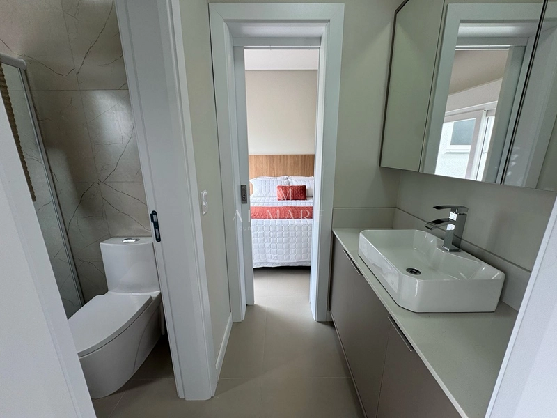 Casa com 4 suites: 10ª foto da galeria de imagens do imóvel