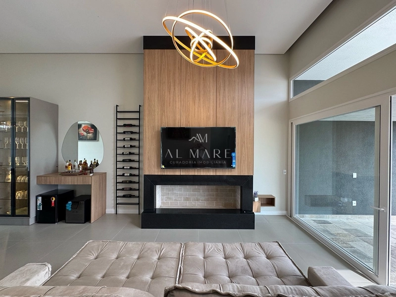 Casa com 4 suites: 16ª foto da galeria de imagens do imóvel