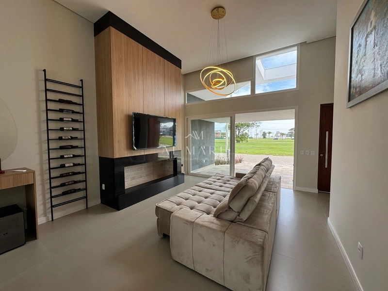 Casa com 4 suites: 13ª foto da galeria de imagens do imóvel