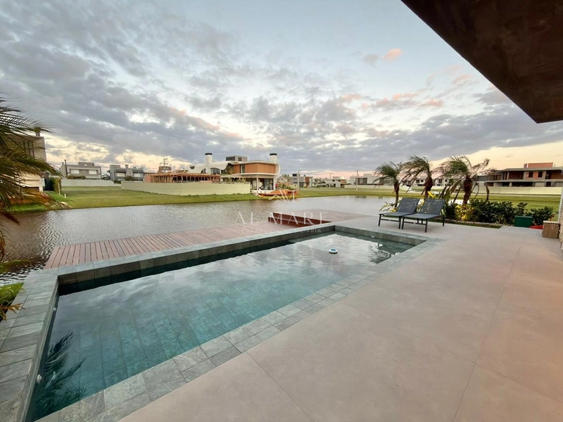 Casa em Condomínio 5 suíte : 21ª foto da galeria de imagens do imóvel