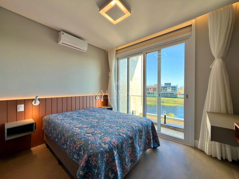 Sobrado frente norte beira lago: 35ª foto da galeria de imagens do imóvel