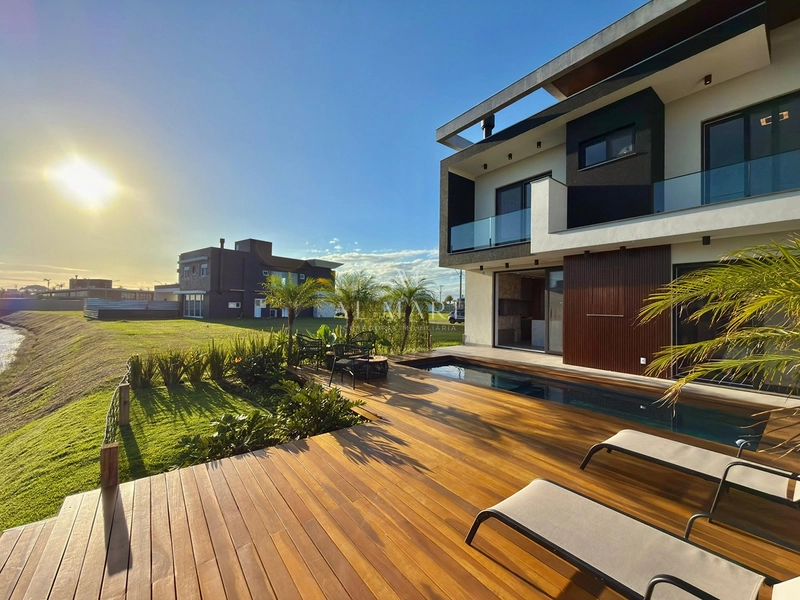 Sobrado frente norte beira lago: 10ª foto da galeria de imagens do imóvel