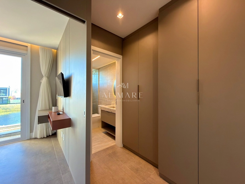 Sobrado frente norte beira lago: 23ª foto da galeria de imagens do imóvel