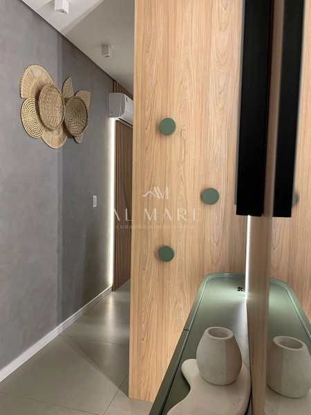 apartamento três dormitórios sendo uma suíte mobiliado e decorado com duas vagas de garagem : 2ª foto da galeria de imagens do imóvel