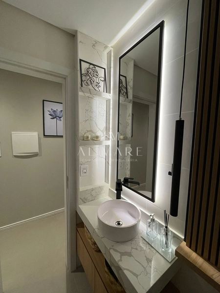 apartamento três dormitórios sendo uma suíte mobiliado e decorado com duas vagas de garagem : 20ª foto da galeria de imagens do imóvel