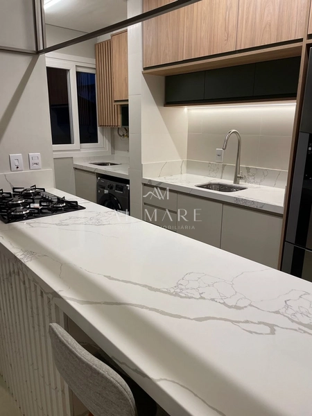 apartamento três dormitórios sendo uma suíte mobiliado e decorado com duas vagas de garagem : 14ª foto da galeria de imagens do imóvel