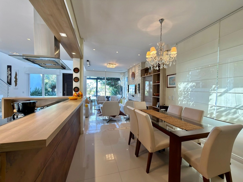 Sobrado frente lago: 34ª foto da galeria de imagens do imóvel