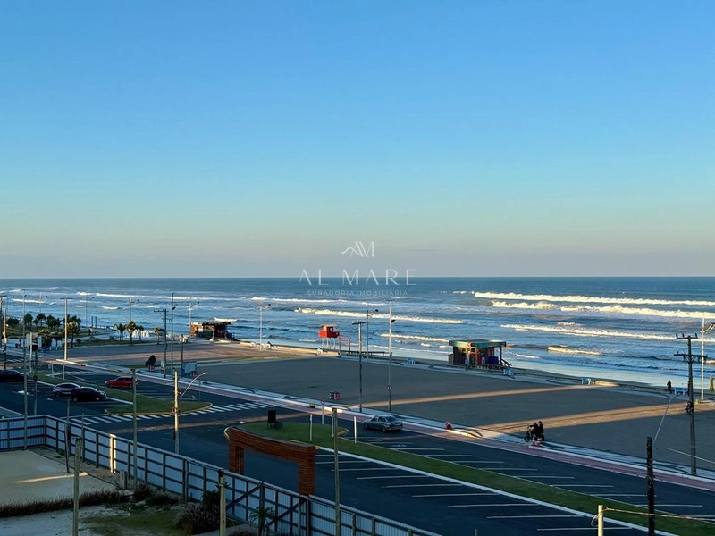 Apartamento cobertura a poucos metros da praia com amplitude e vista eterna : 4ª foto da galeria de imagens do imóvel