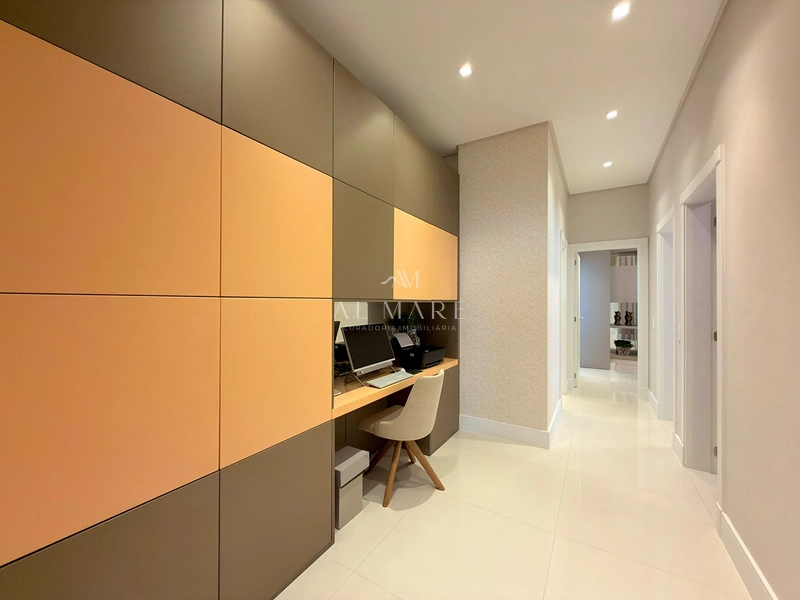 apartamento vista eterna para o mar com três dormitórios finamente mobiliado e decorado: 20ª foto da galeria de imagens do imóvel