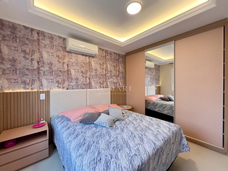 apartamento de três dormitórios e uma suíte, decorado e mobiliado com vaga de garagem: 17ª foto da galeria de imagens do imóvel