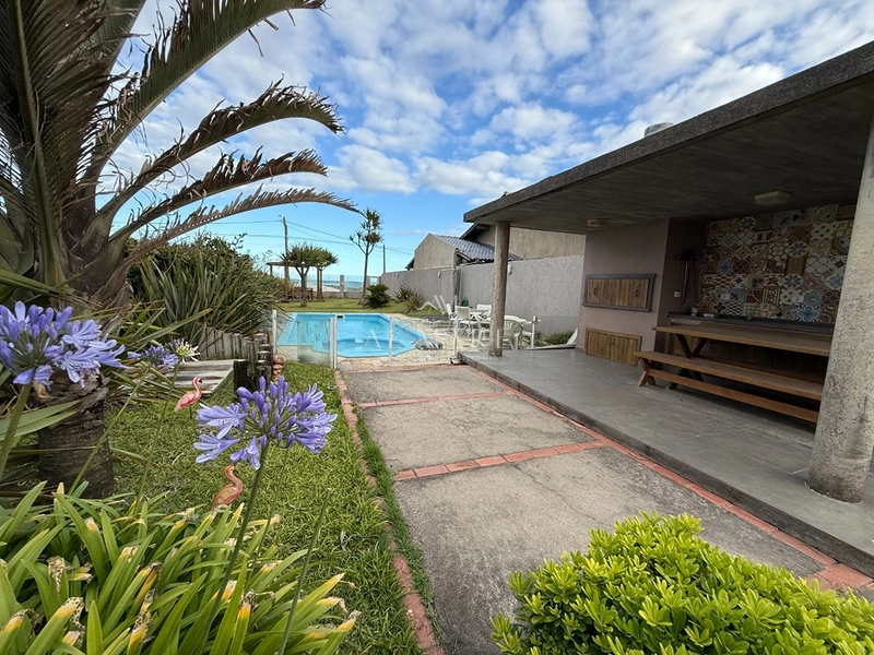 Casa beira mar com cinco quartos sendo 3 suíte e muito mais : 3ª foto da galeria de imagens do imóvel