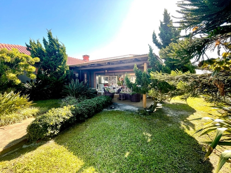 Casa beira mar com cinco quartos sendo 3 suíte e muito mais : 42ª foto da galeria de imagens do imóvel