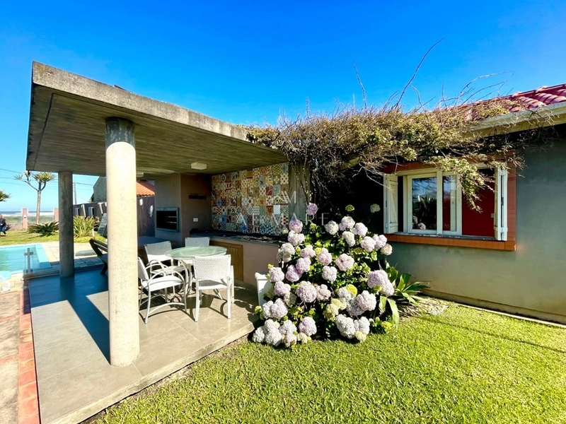 Casa beira mar com cinco quartos sendo 3 suíte e muito mais : 18ª foto da galeria de imagens do imóvel