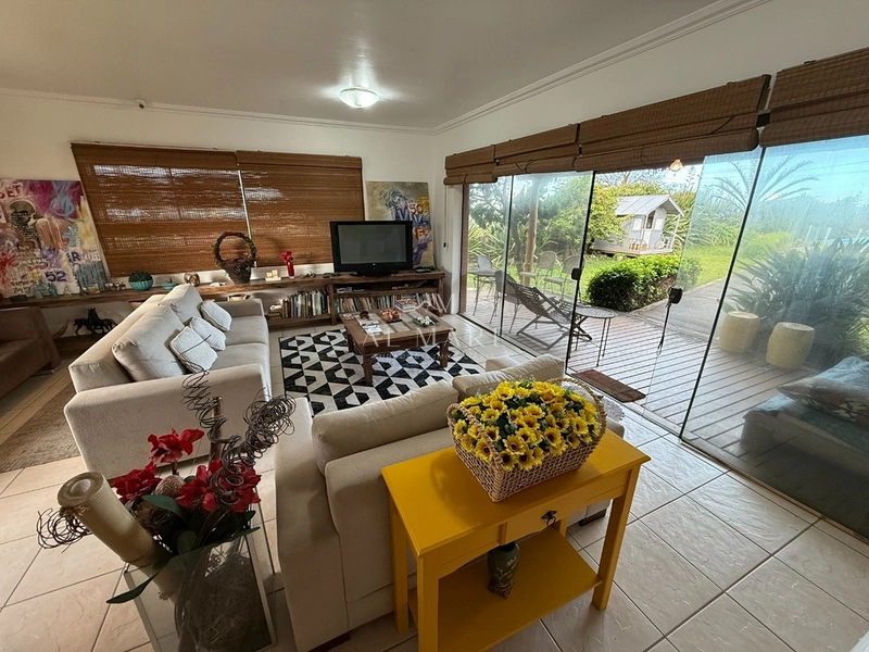 Casa beira mar com cinco quartos sendo 3 suíte e muito mais : 28ª foto da galeria de imagens do imóvel