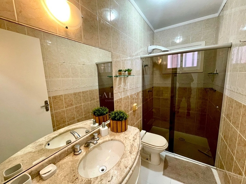 Casa beira mar com cinco quartos sendo 3 suíte e muito mais : 43ª foto da galeria de imagens do imóvel