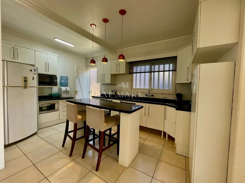 Casa beira mar com cinco quartos sendo 3 suíte e muito mais : 35ª foto da galeria de imagens do imóvel