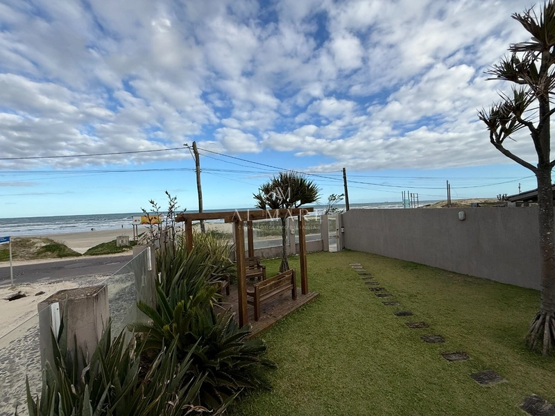 Casa beira mar com cinco quartos sendo 3 suíte e muito mais : 47ª foto da galeria de imagens do imóvel